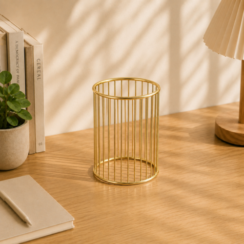 Gold Wire Pen Holder